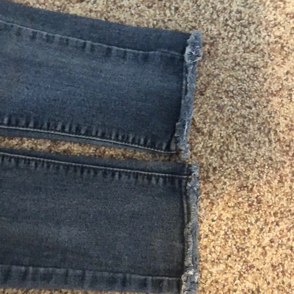 Slightly worn VIP skinny jeans - Picture 3 of 3